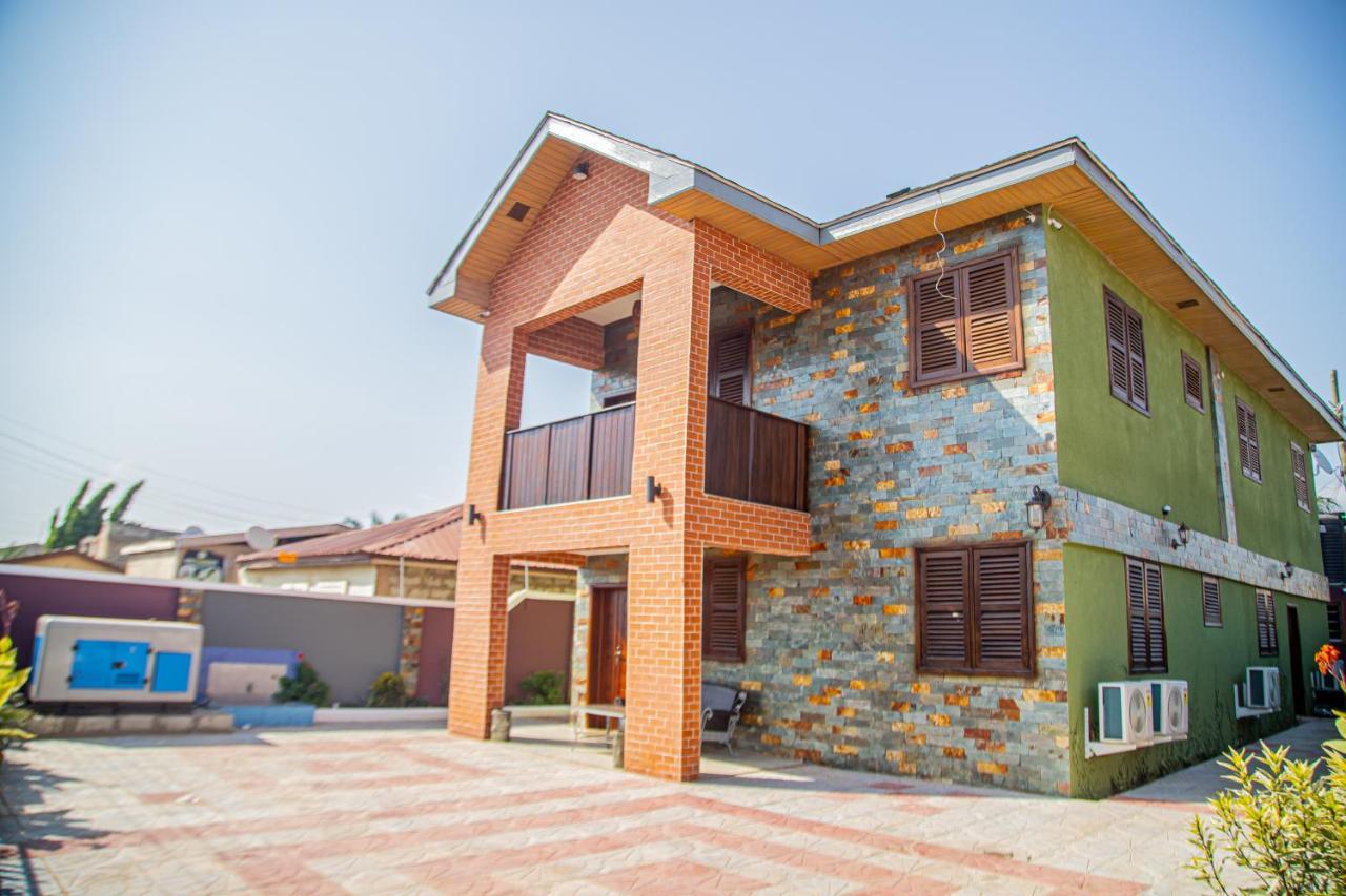 Bays Boutique Apartment Акра Екстериор снимка