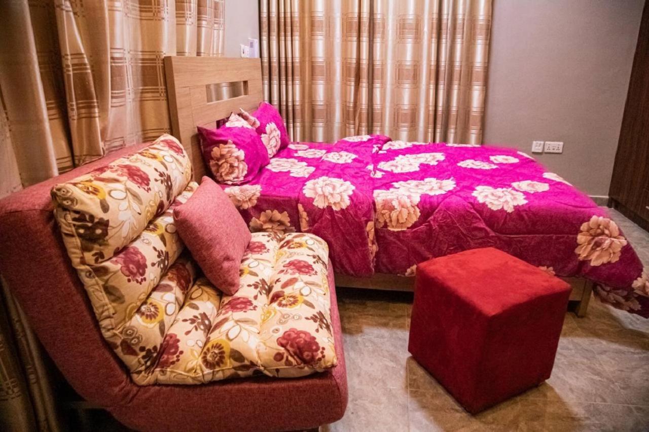 Bays Boutique Apartment Акра Екстериор снимка