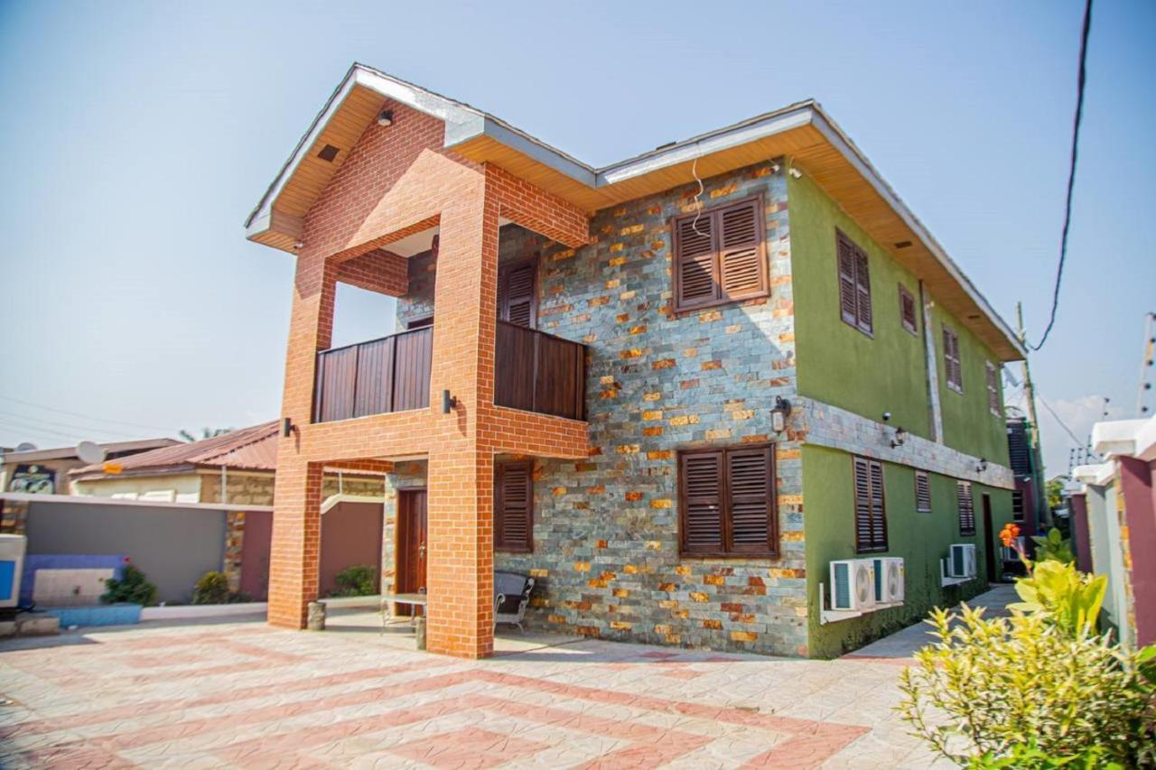 Bays Boutique Apartment Акра Екстериор снимка