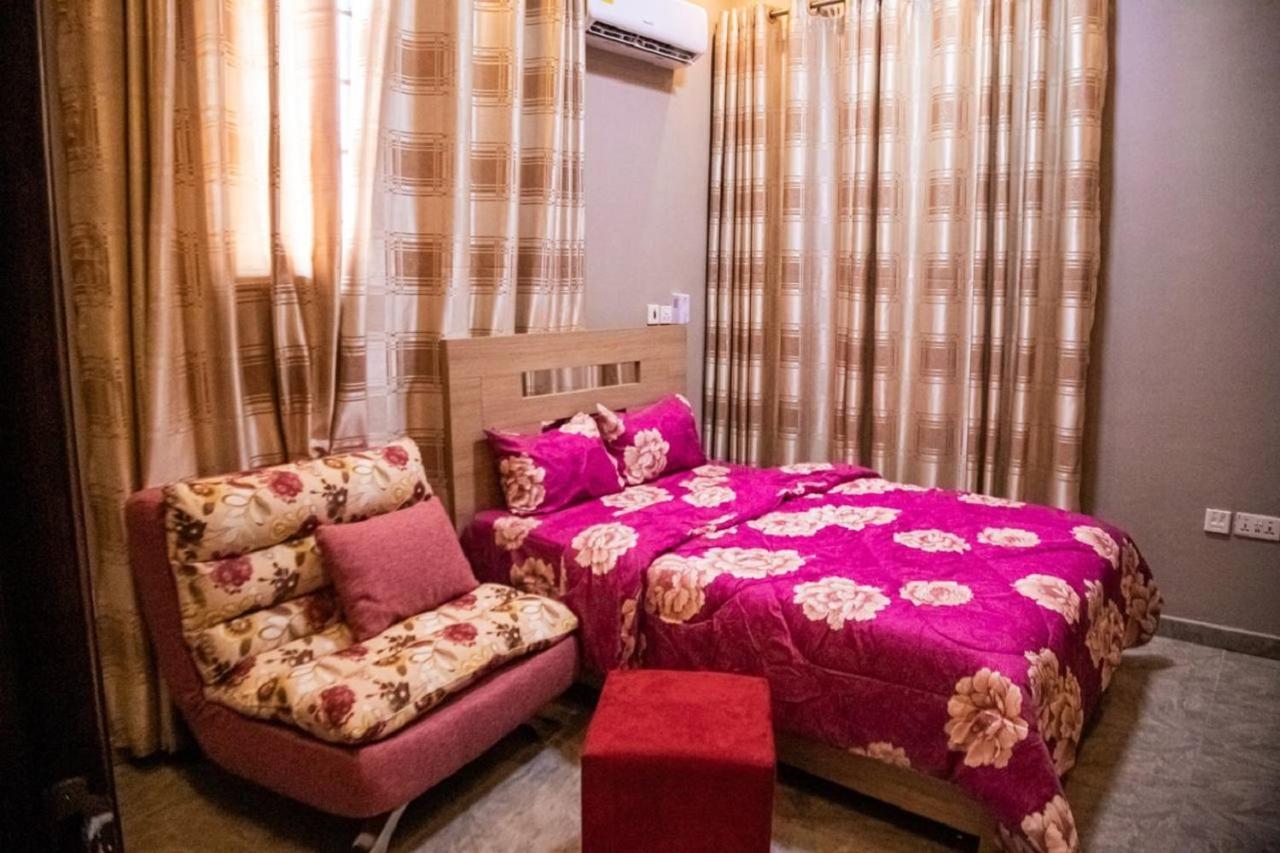 Bays Boutique Apartment Акра Екстериор снимка