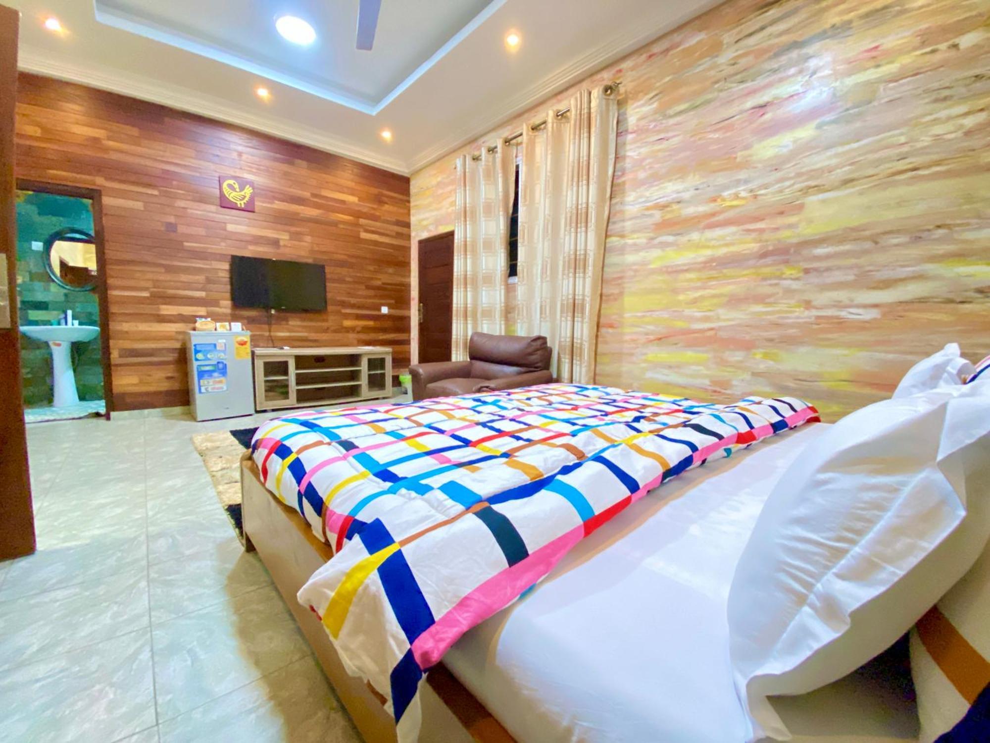 Bays Boutique Apartment Акра Екстериор снимка