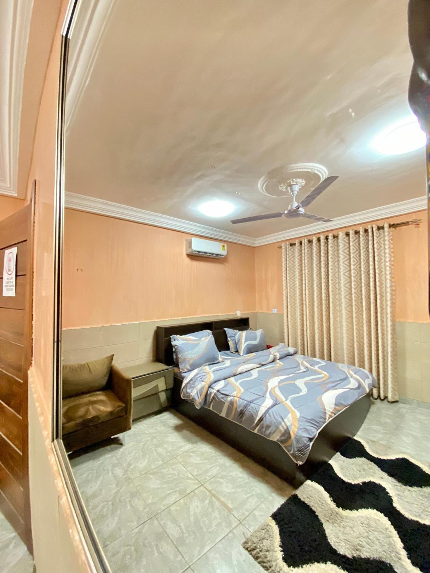 Bays Boutique Apartment Акра Екстериор снимка