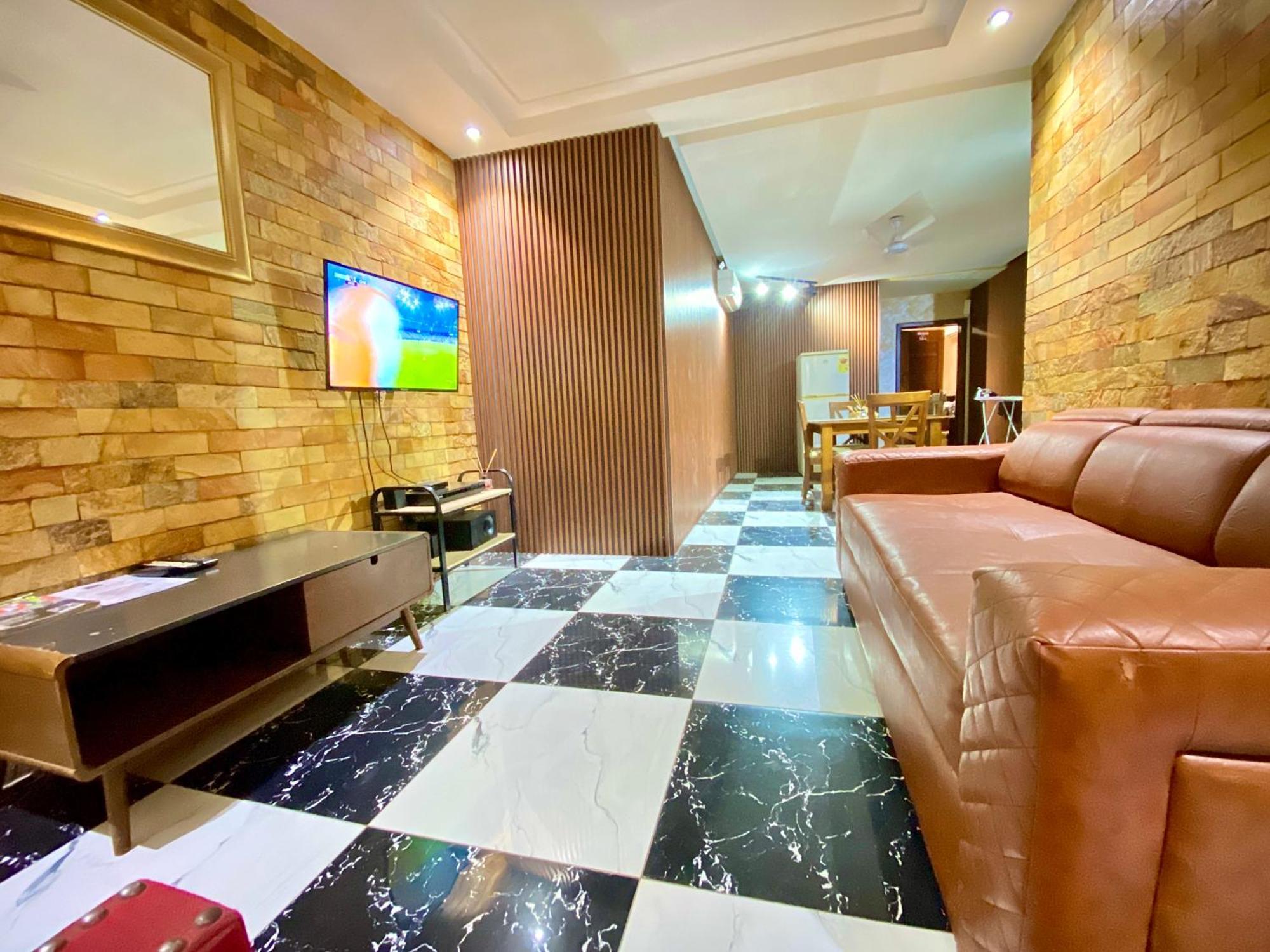 Bays Boutique Apartment Акра Екстериор снимка