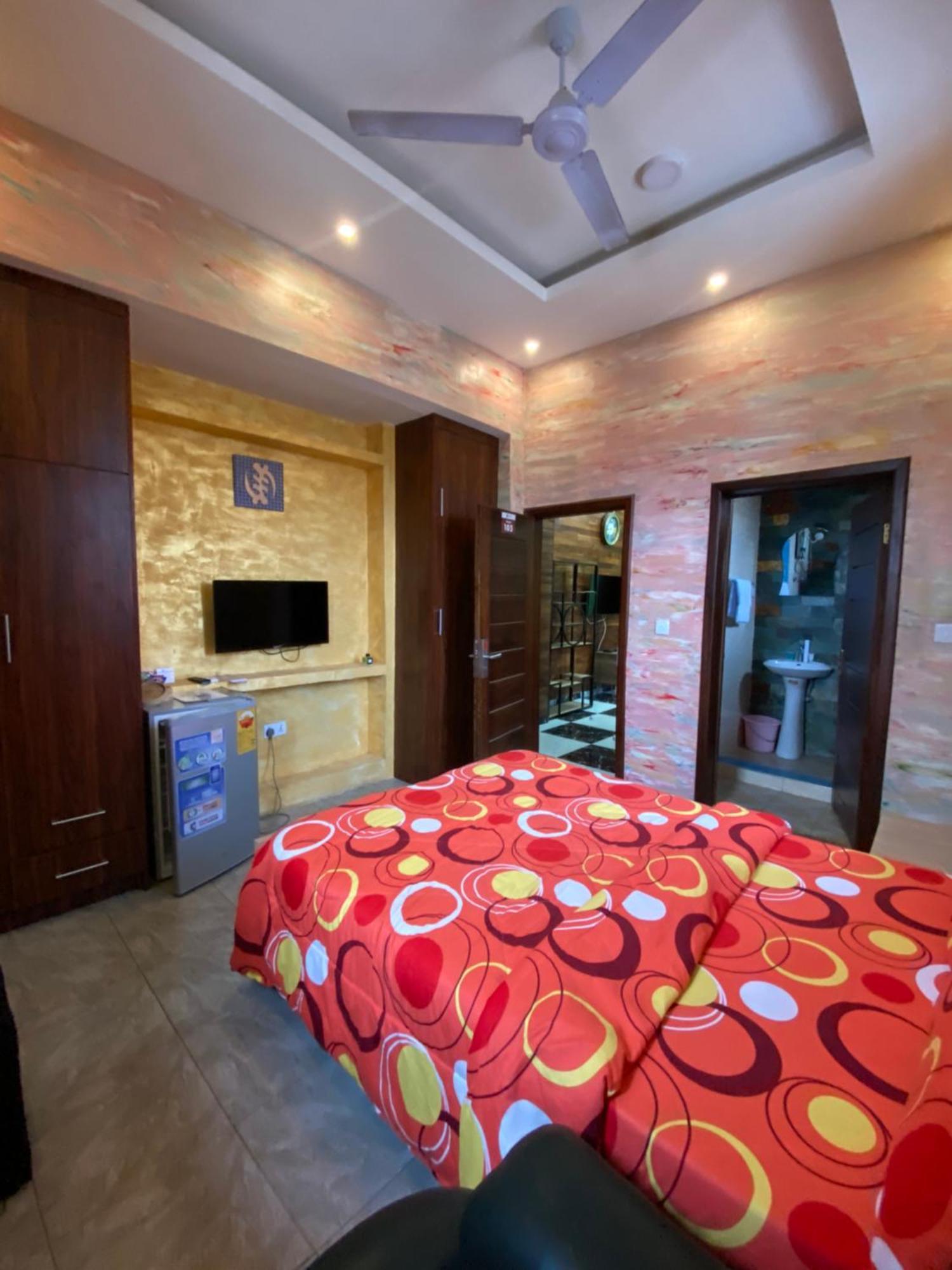 Bays Boutique Apartment Акра Екстериор снимка