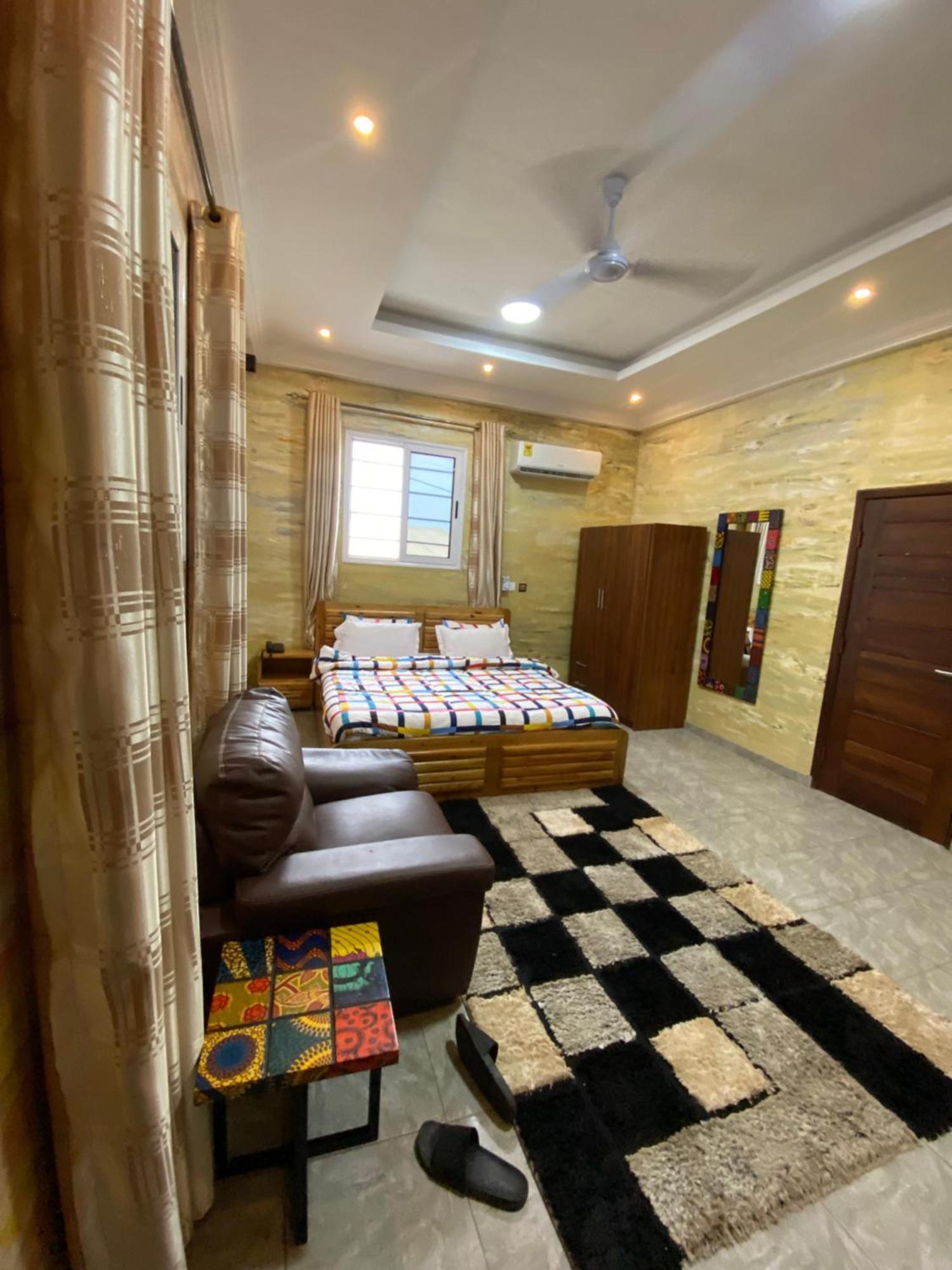 Bays Boutique Apartment Акра Екстериор снимка