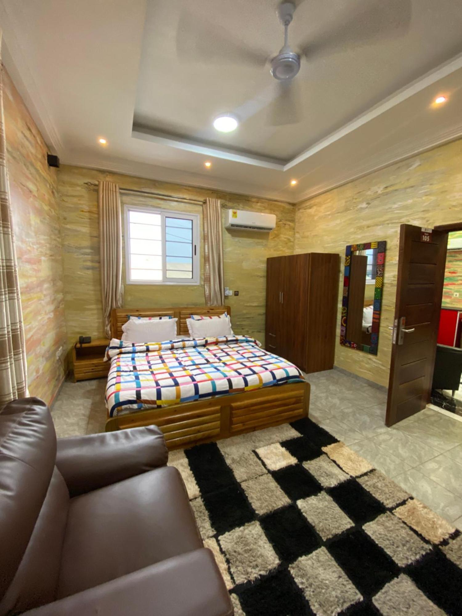 Bays Boutique Apartment Акра Екстериор снимка