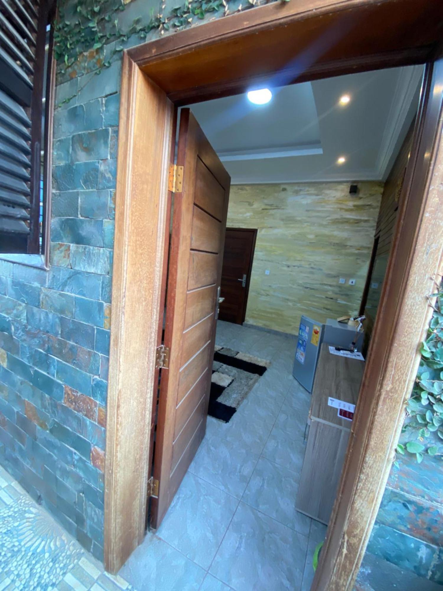 Bays Boutique Apartment Акра Екстериор снимка