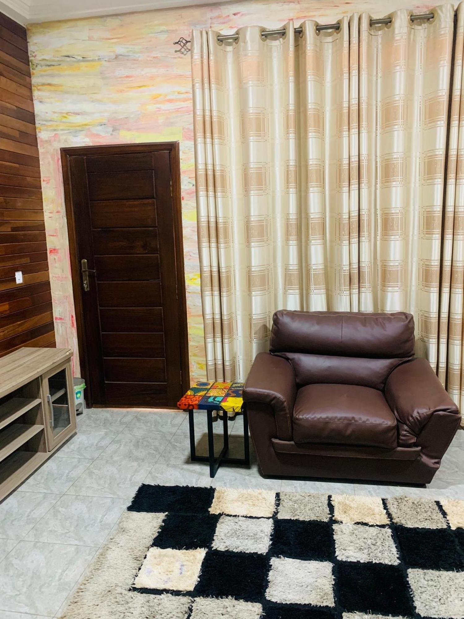 Bays Boutique Apartment Акра Екстериор снимка